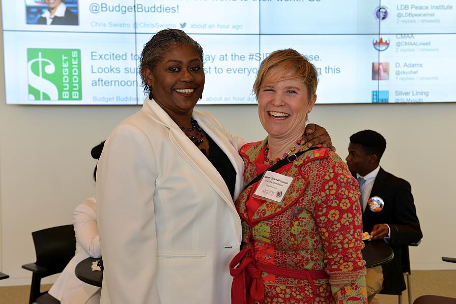 Wendy Swart Grossman and Innovator Tina Chéry at 2016 Social Innovator Showcase Wendy at 2016 Showcase
